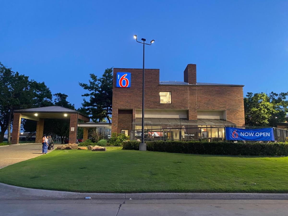 Motel 6 Oklahoma City Ok Fairgrounds West Exterior photo